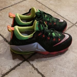 (Kids) Nike Lebron 12